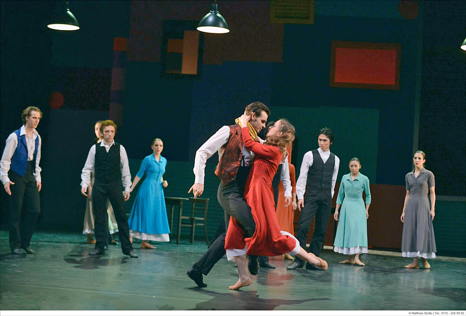 »Tango, plus...« 3 Choreografien von R. North. Szene aus: »Chagall-Phantasie«, Theater Krefeld Mönchengladbach. Foto: Matthias Stutte
