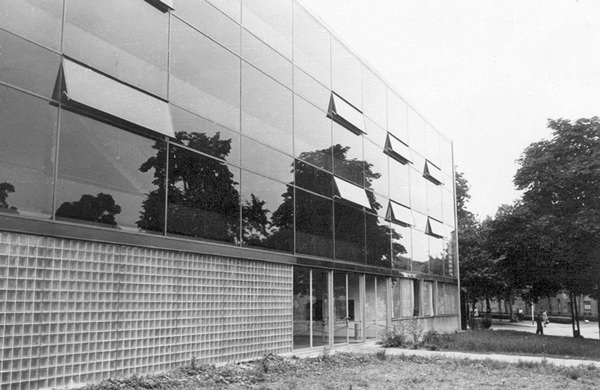 Textilingenieurschule am Frankenring 1955. Foto: Stadtarchiv Krefeld, Fotobest., Obj.- Nr. 14430-3027-45