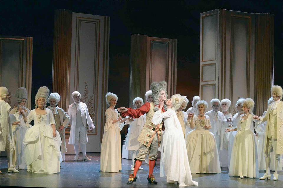 Aufführung der Oper Manon Lescaut von Puccini, Fotonachweis Theater Krefeld-Mönchengaldbach. Foto: Matthias Stutte