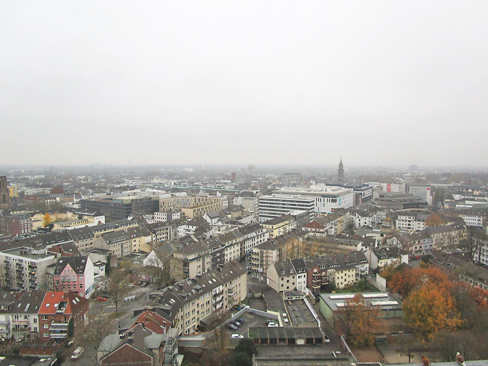 Bleichpfadhochhaus, Blick aus dem 21. Stock in Richtung Innenstadt. Foto: Ulla Schreiber