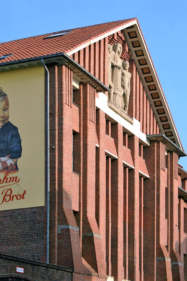 Fassade der Brotfabrik »Im Brahm« an der Ritterstraße, 2014. Foto: Ingrid Schupetta