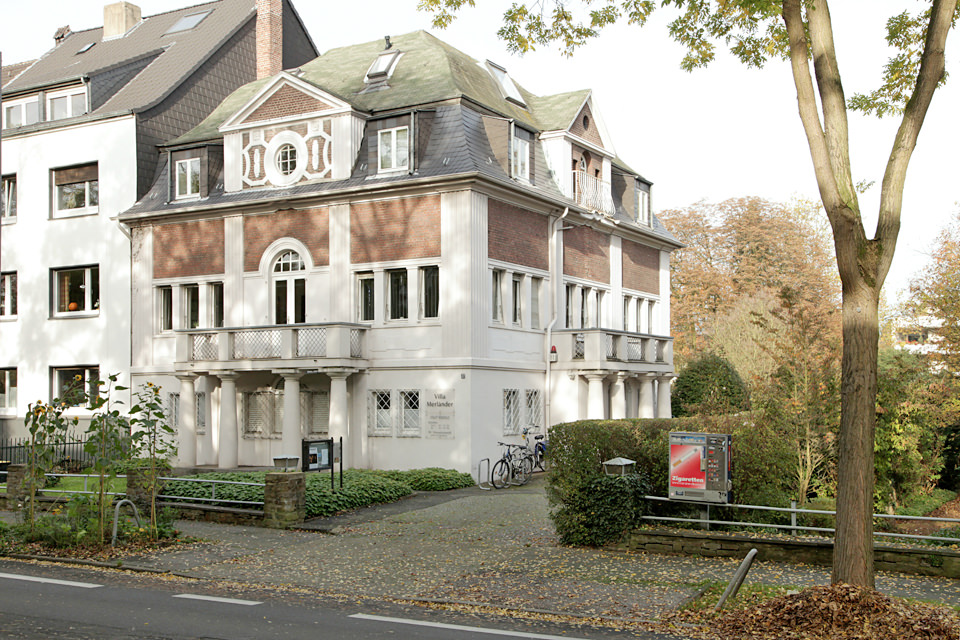 Villa Merländer, Friedrich-Ebert-Straße 42, Sitz der NS-Dokumentationsstelle und des Kulturbüros Krefeld. Foto: Ralf Janowski