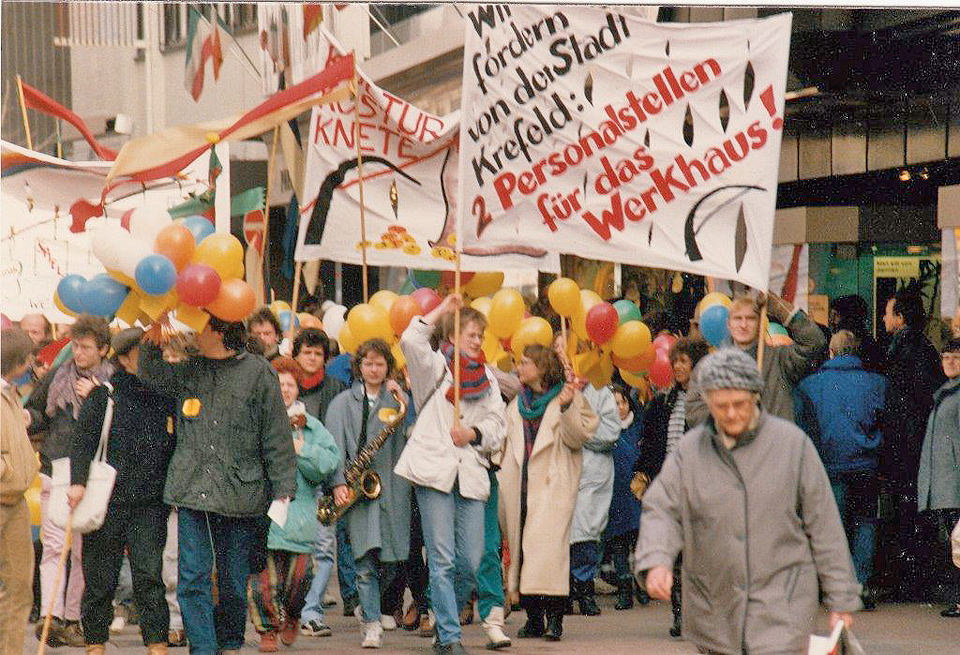 Aktionstag auf dem Neumarkt für Personalstellen beim Werkhaus, 1987. Foto: Werkhaus-Archiv